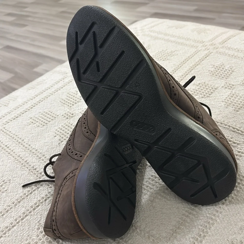 ECCO‎ Men's Lhasa Brogue Tie Oxford Leather Dress Shoes NWOB Size 9